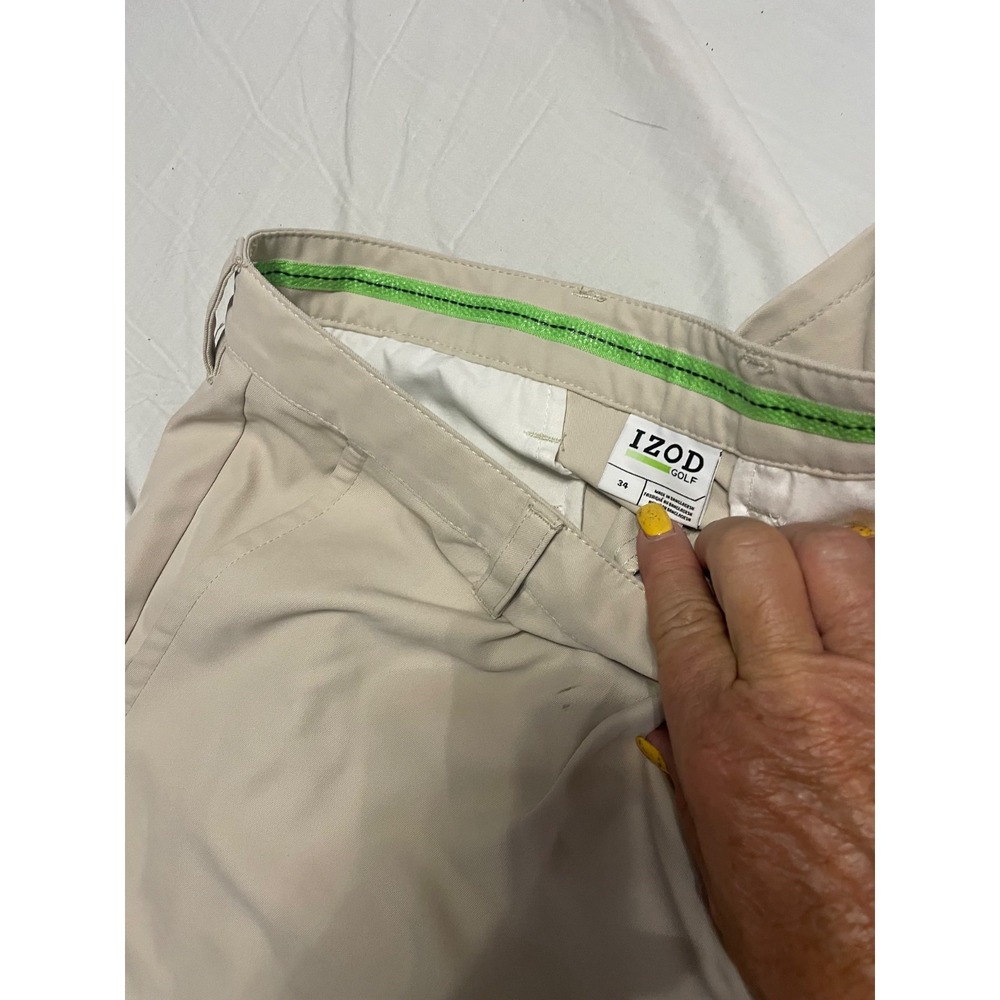 Izod Golf Classic ByBeige  Chino Flat Front Shorts Mens Size Actual 34